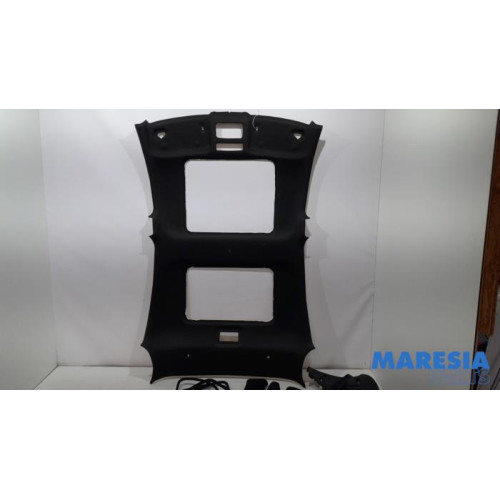 Alfa Romeo - Giulietta - Headlining