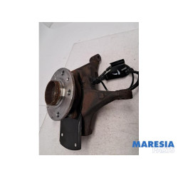 Renault - Trafic - Knuckle, front left