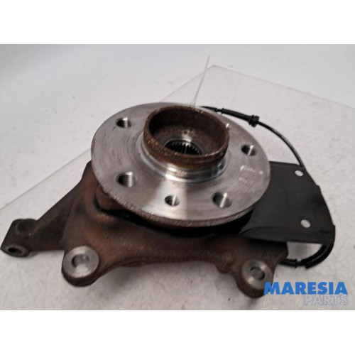 Renault - Trafic - Knuckle, front left