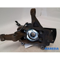 Renault - Trafic - Achsschenkel rechts vorne