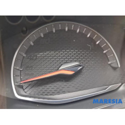 Peugeot - 208 - Instrumentenbrett