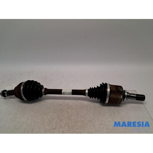 Renault - Trafic - Front drive shaft, left