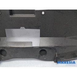 Renault - Trafic - Front panel