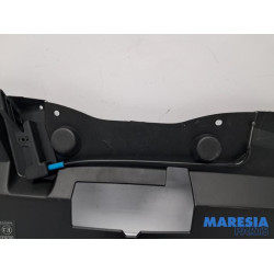 Renault - Trafic - Front panel
