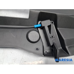 Renault - Trafic - Front panel