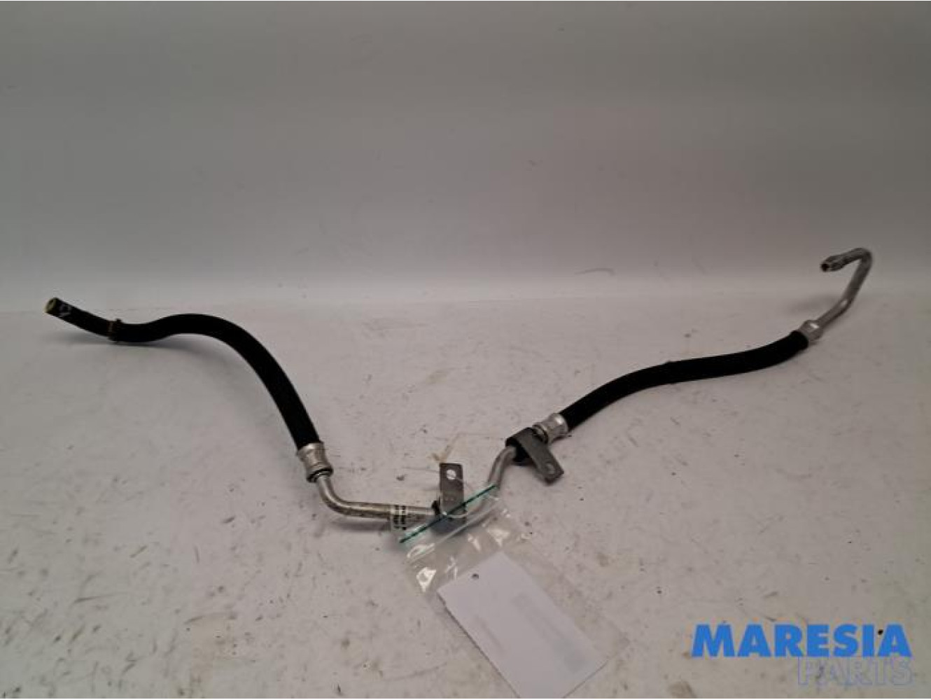 Opel - Vivaro - Power steering line