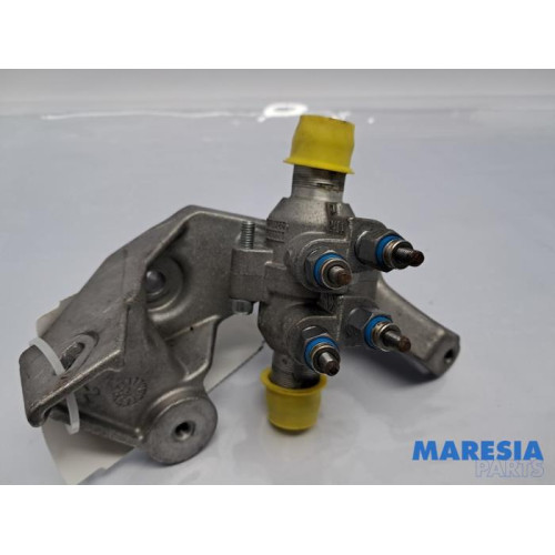 Renault - Trafic - Radiator fluid heating module