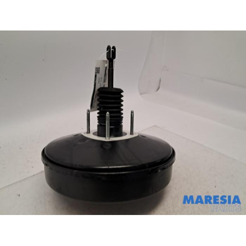 Renault - Trafic - Brake servo