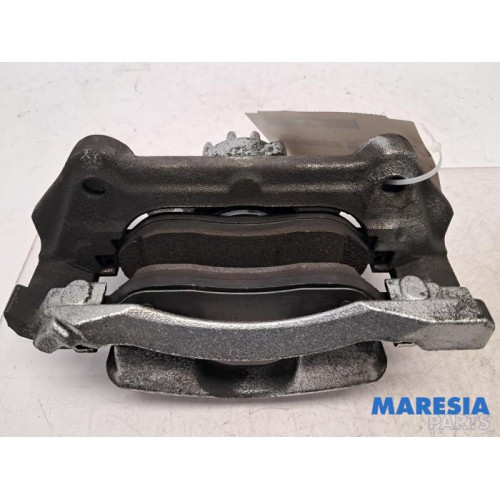 Renault - Trafic - Front brake calliper, right