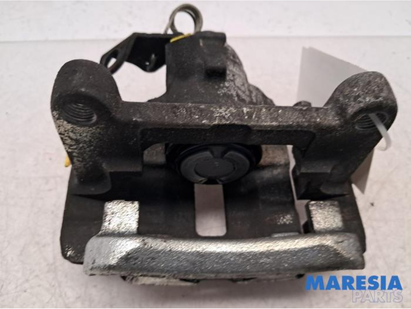 Renault - Trafic - Rear brake calliper, left