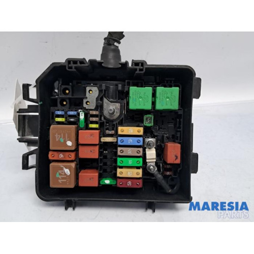 Peugeot - 208 - Sicherungskasten