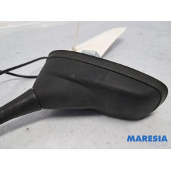 Peugeot - 208 - Antenne