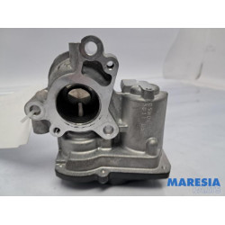 Renault - Trafic - Drosselklappengehäuse