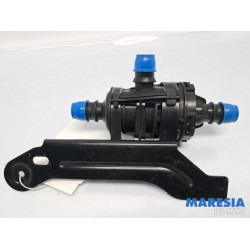 Renault - Trafic - Additional water pump