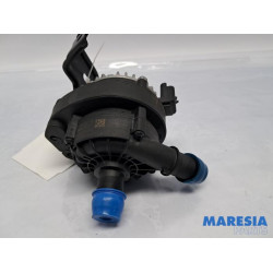 Renault - Trafic - Additional water pump