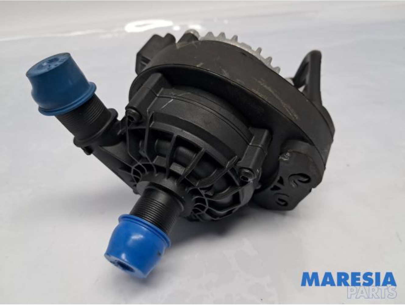Renault - Trafic - Additional water pump