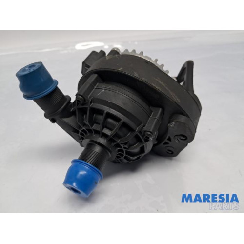 Renault - Trafic - Additional water pump