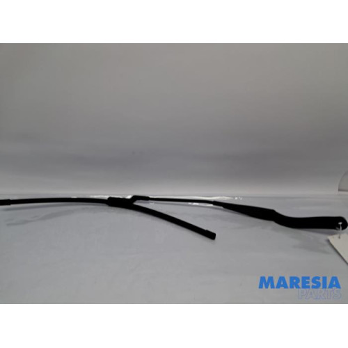 Renault - Trafic - Bras essuie-glace avant
