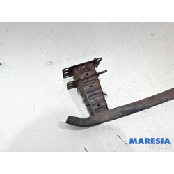 Citroen - C6 - Bumperframe voor