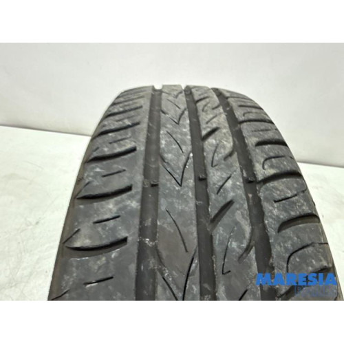 Peugeot - 208 - Band