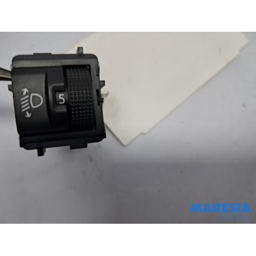 Peugeot - 208 - Commutateur phare hauteur réglable
