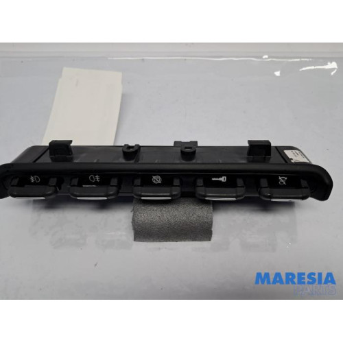 Alfa Romeo - Giulietta - Switch