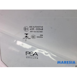 Peugeot - 208 - Portierruit 4Deurs links-achter