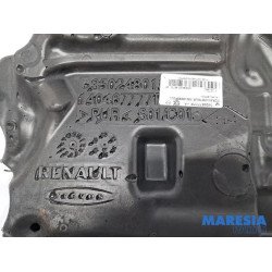Renault - Trafic - Engine cover