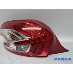 Peugeot - 208 - Feu arrière gauche