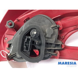 Peugeot - 208 - Feu arrière gauche