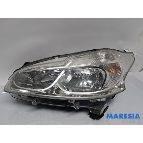 Peugeot - 208 - Koplamp links