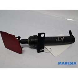 Alfa Romeo - Giulietta - Headlight washer