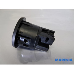 Peugeot - 208 - AUX / USB-Anschluss