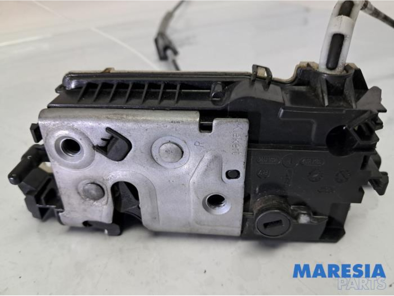 Peugeot - 208 - Front door lock mechanism 4-door, right