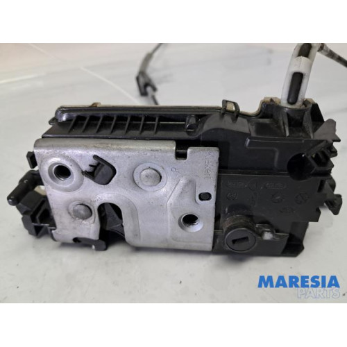 Peugeot - 208 - Front door lock mechanism 4-door, right