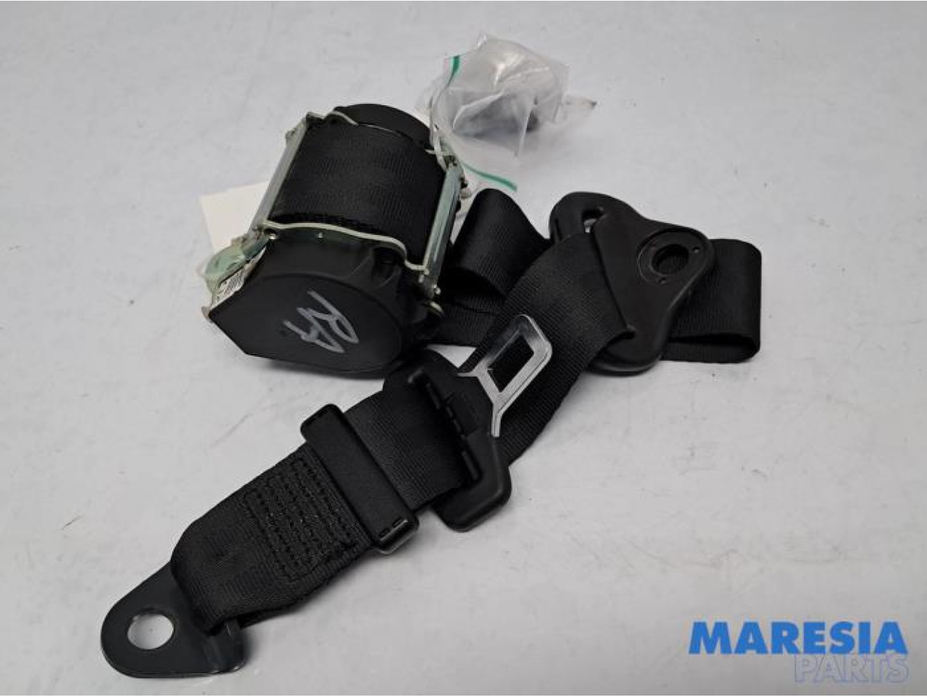 Peugeot - 208 - Rear seatbelt, right