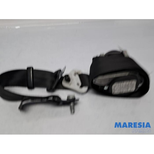 Peugeot - 208 - Front seatbelt, left