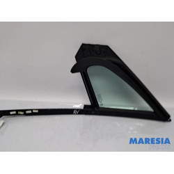 Peugeot - 208 - Quarter light, front right