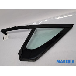 Peugeot - 208 - Quarter light, front right