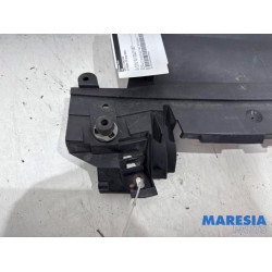 Citroen - C6 - Grille holder