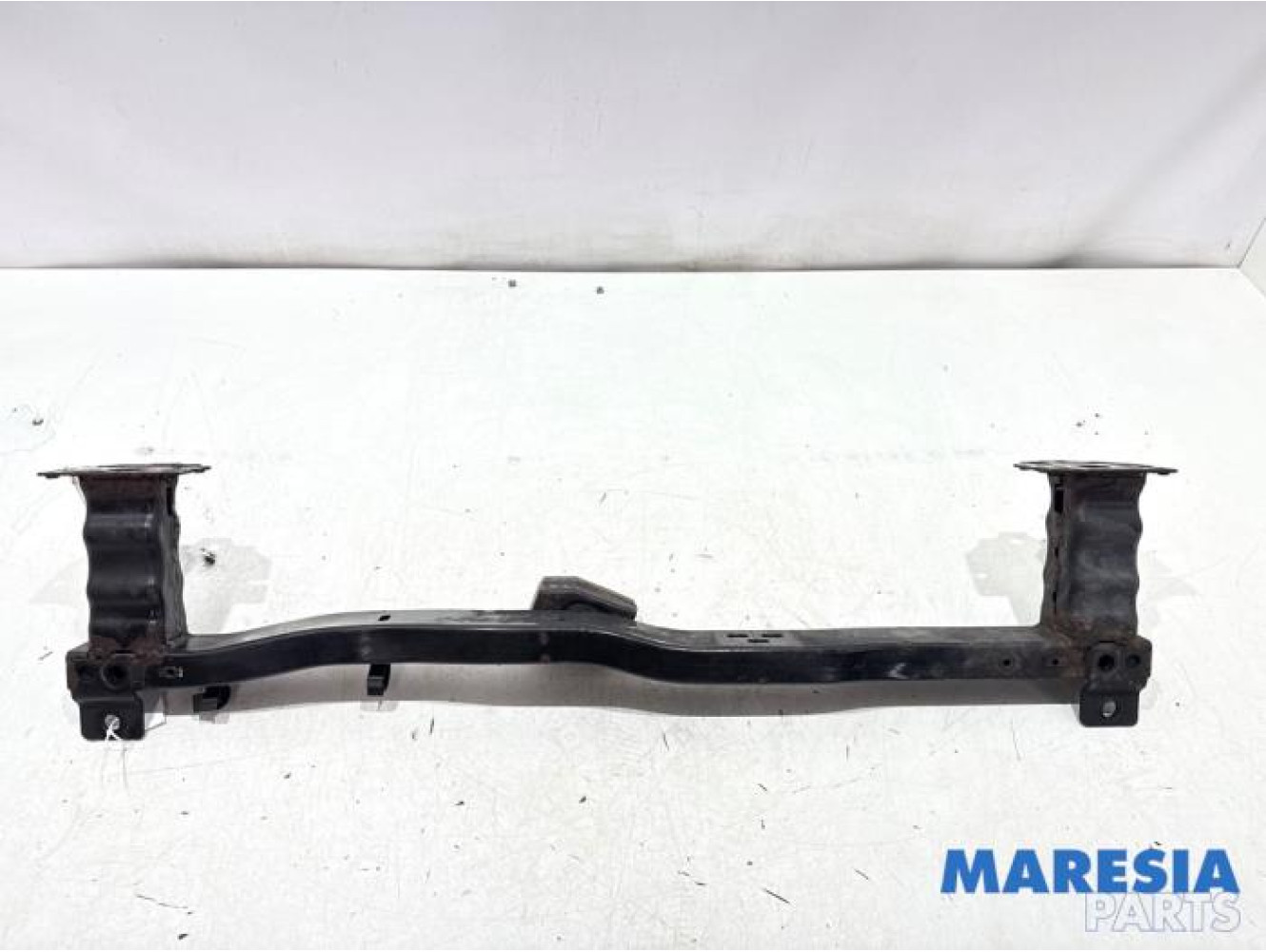 Citroen - C6 - Radiatorbalken