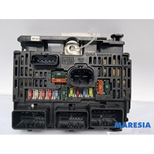 Citroen - C6 - Sicherungskasten