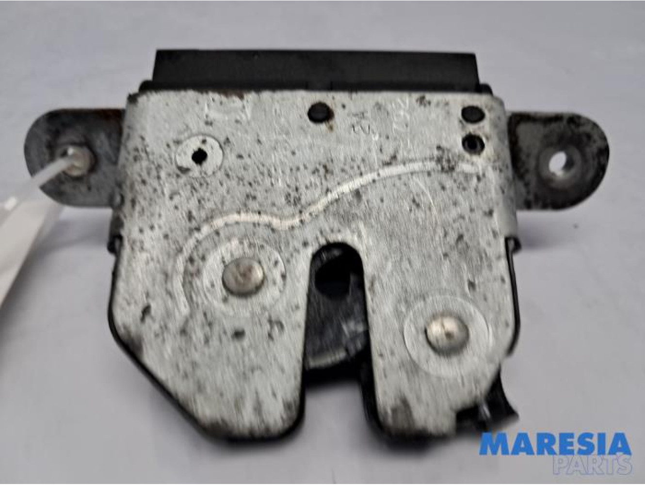 Alfa Romeo - Giulietta - Tailgate lock mechanism