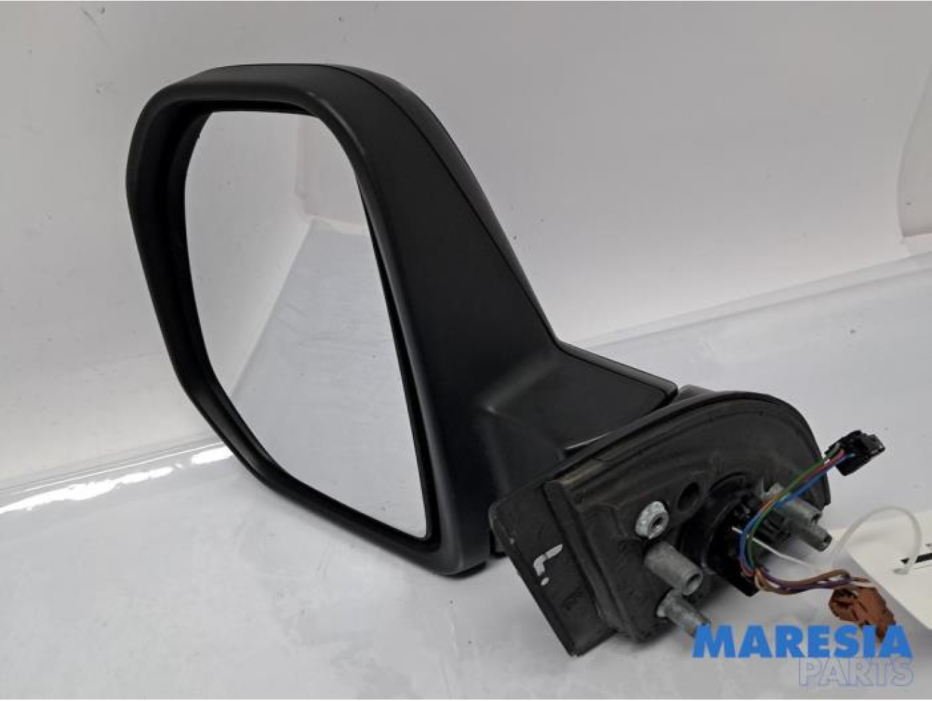 Peugeot - Partner - Außenspiegel links