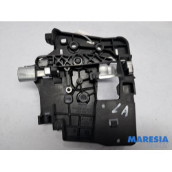 Peugeot - Partner - Portiergreep 4Deurs links-achter