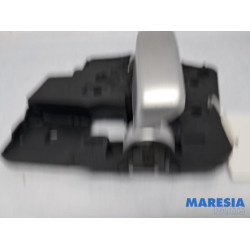 Peugeot - Partner - Türgriff 4-türig rechts hinten