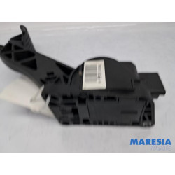 Peugeot - Partner - Gaspedaal