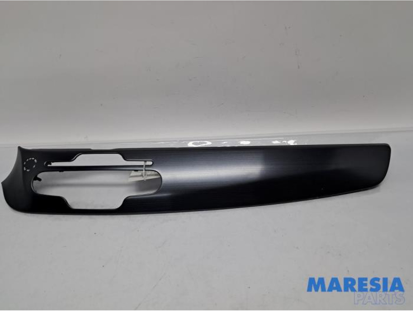 Alfa Romeo - Giulietta - Dashboard decoration strip