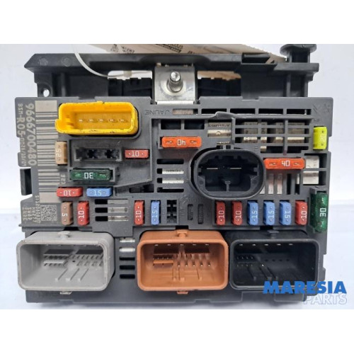 Peugeot - Partner - Boîte à fusibles