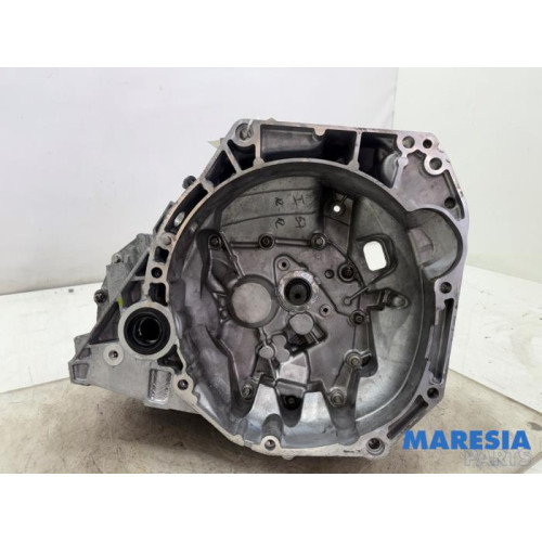Renault - Captur - Gearbox